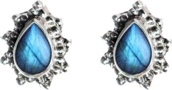 92.5 Sterling Silver ZIRCONIA STONE tops hanging Stones...