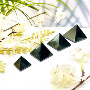 Black Tourmaline Pyramid (Protection & Grounding)