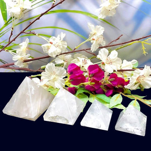 Clear Quartz Pyramid (Meditation & Amplification)